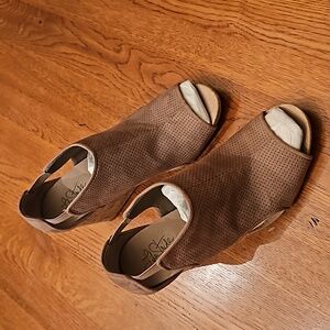 LifeStride Flex Sole Women's sz 8m   Cork Taupe Wedge Shoes Sandals Short Boot